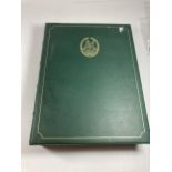 THE MOUNTBATTEN MEDALLIC HISTORY OF GREAT BRITAIN AND THE SEA . THE ORIGINAL GREEN BINDER HOUSING 23