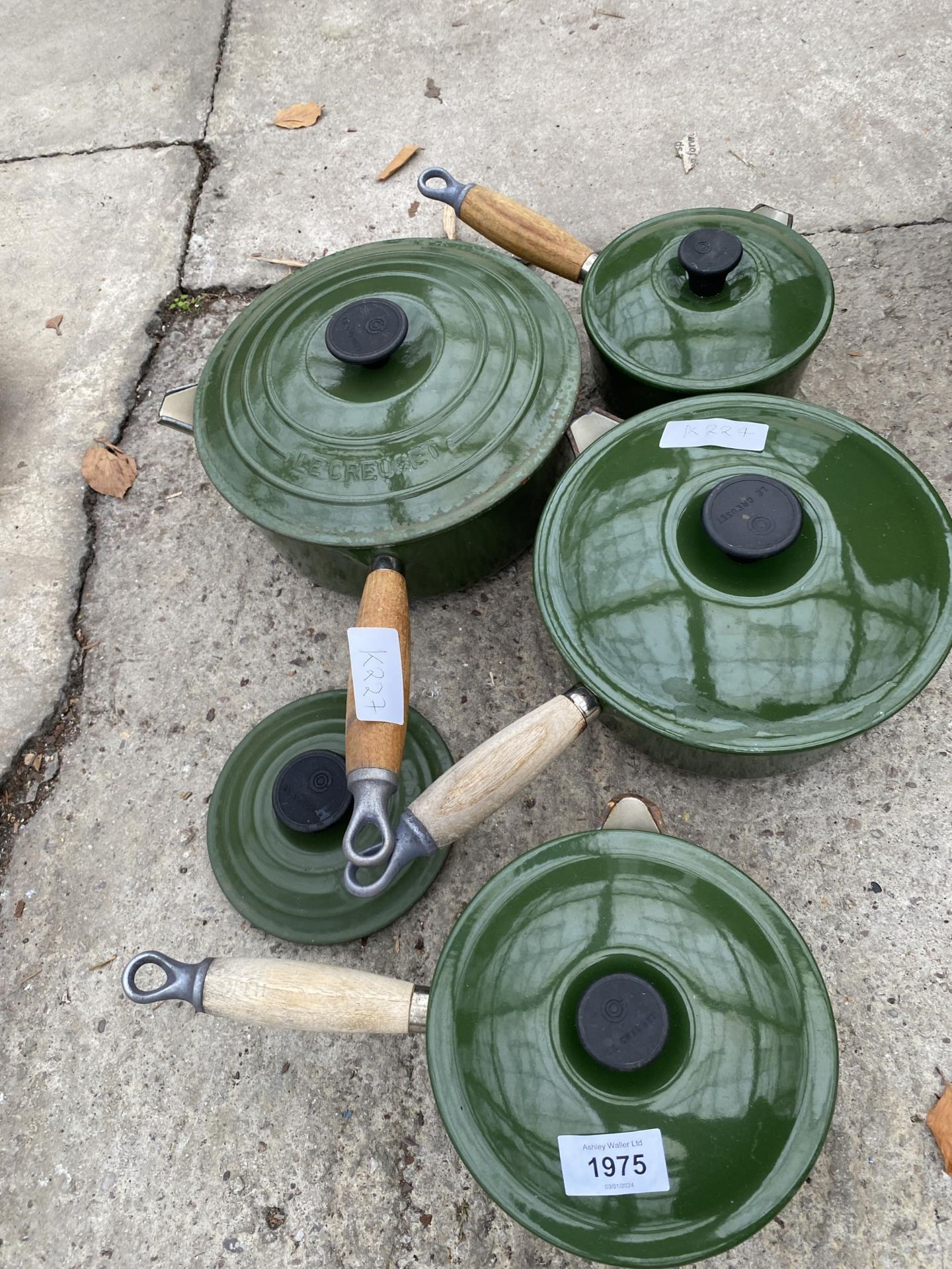 FOUR GRADUATED RETRO GREEN LE CREUSET PANS