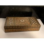 AN INLAID WOODEN BOX