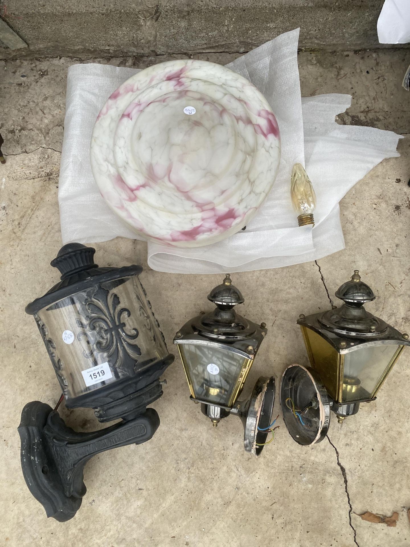 THREE DECORATIVE LIGHT FITTINGS AND A RETRO GLASS LIGHT SHADE