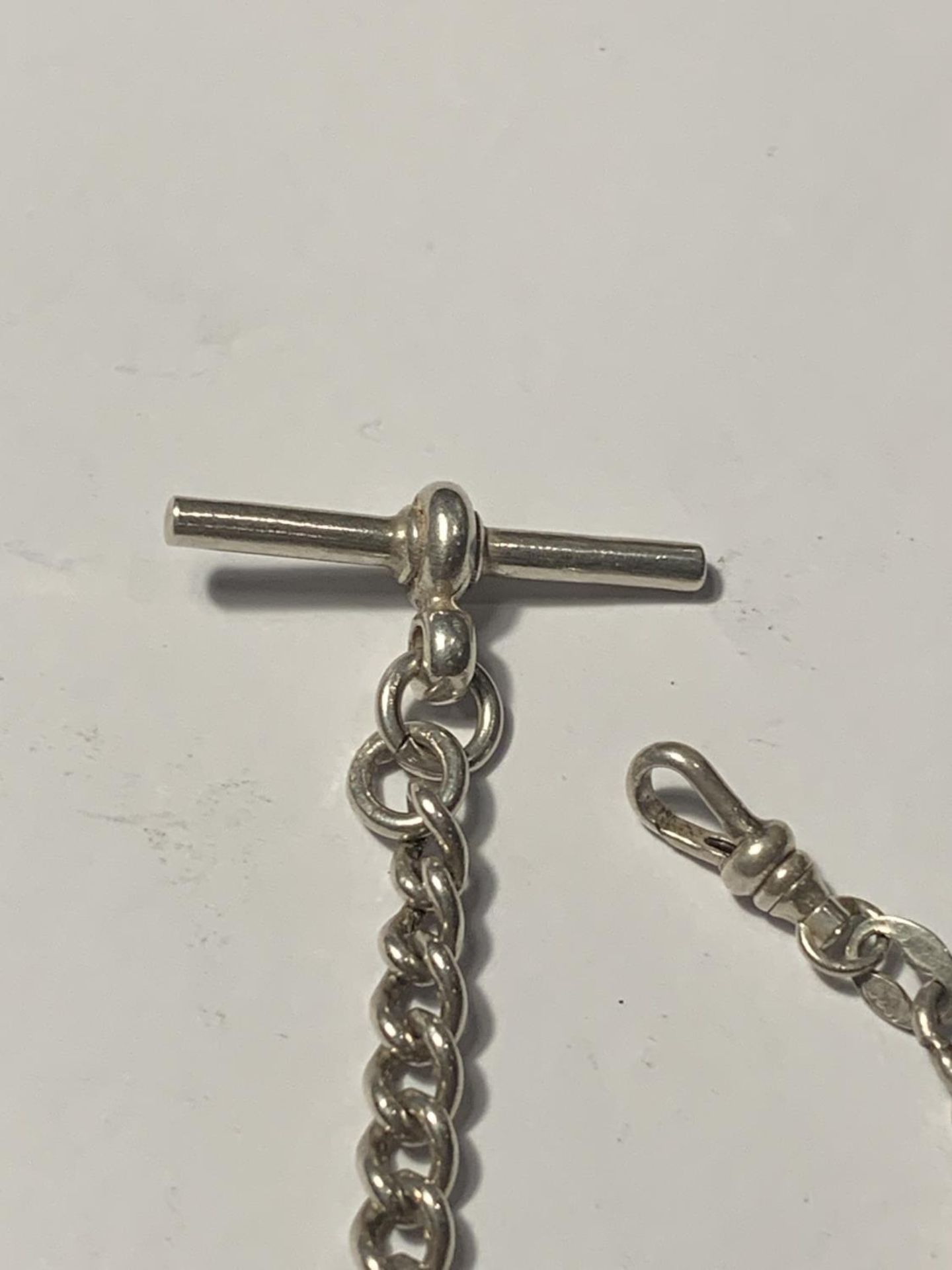 A SILVER ALBERT WATCH CHAIN - Image 2 of 3