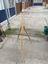 A DALER ROWNEY WOODEN ARTIST EASEL