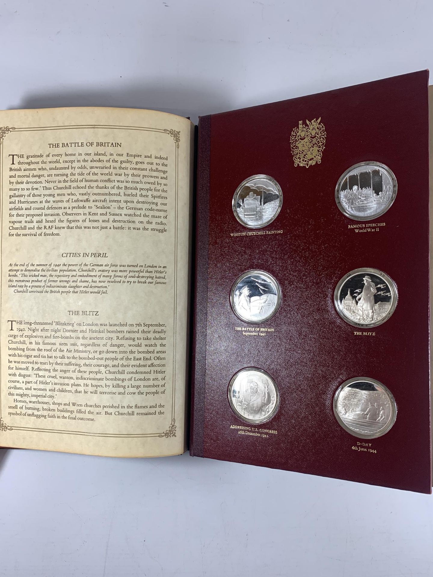 A STERLING SILVER PROOF WINSTON CHURCHILL TWENTY FOUR MEDAL SET, JOHN PINCHE WITH CERTIFICATE OF - Bild 8 aus 13