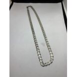 A SILVER NECKLACE LENGTH 20 INCHES