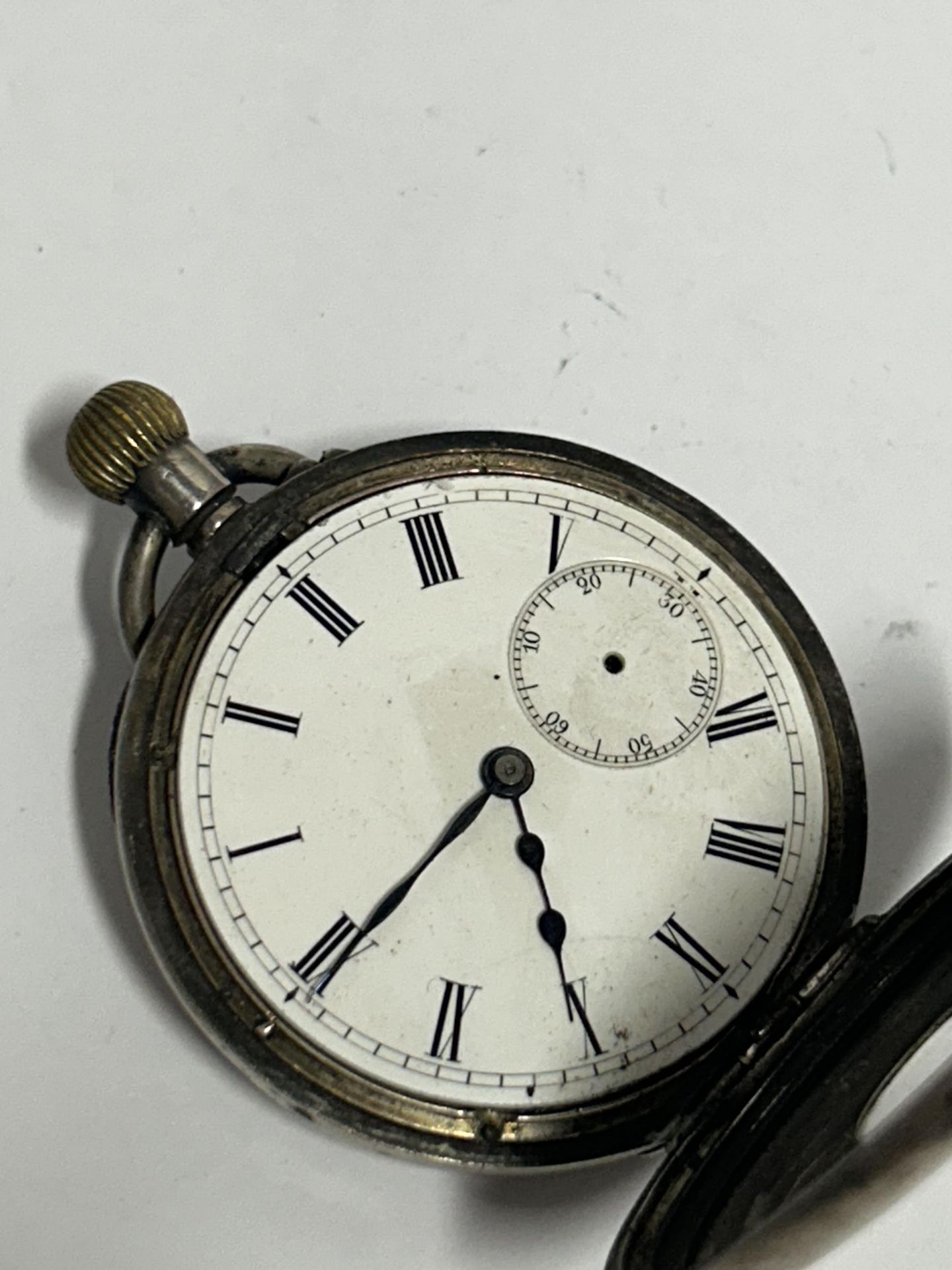 A .935 SILVER HALF HUNTER POCKET WATCH GROSS WEIGHT 77.57 GRAMS, REQUIRES ATTENTION - Image 3 of 5