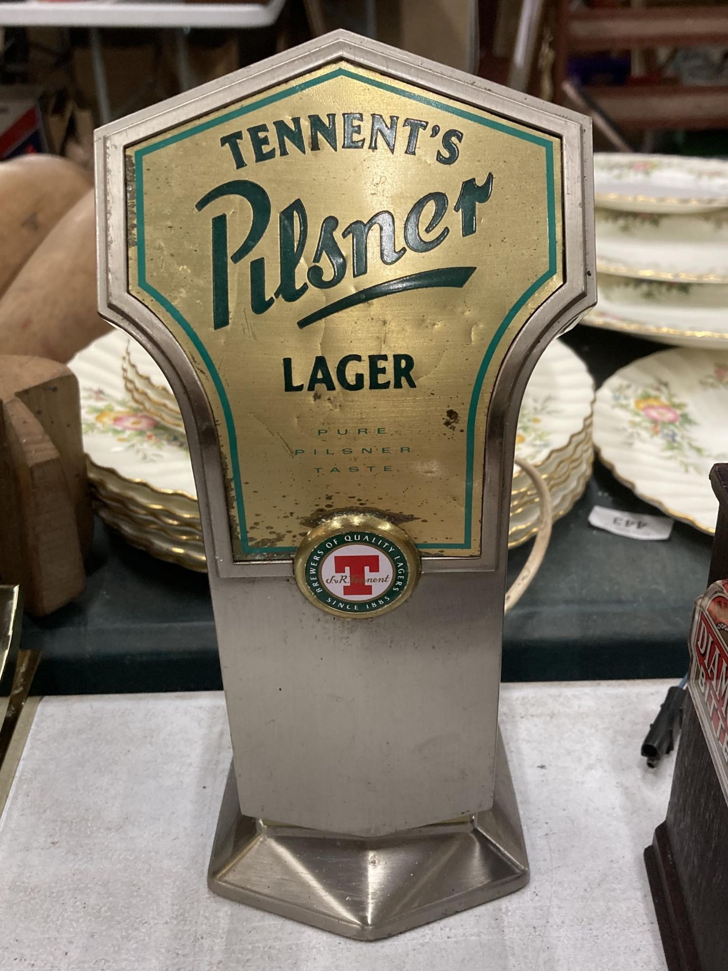 THREE LAGER BEER FONTS TO INCLUDE CARLSBERG, TENNENT'S PILSNER AND SKOL - Image 4 of 6