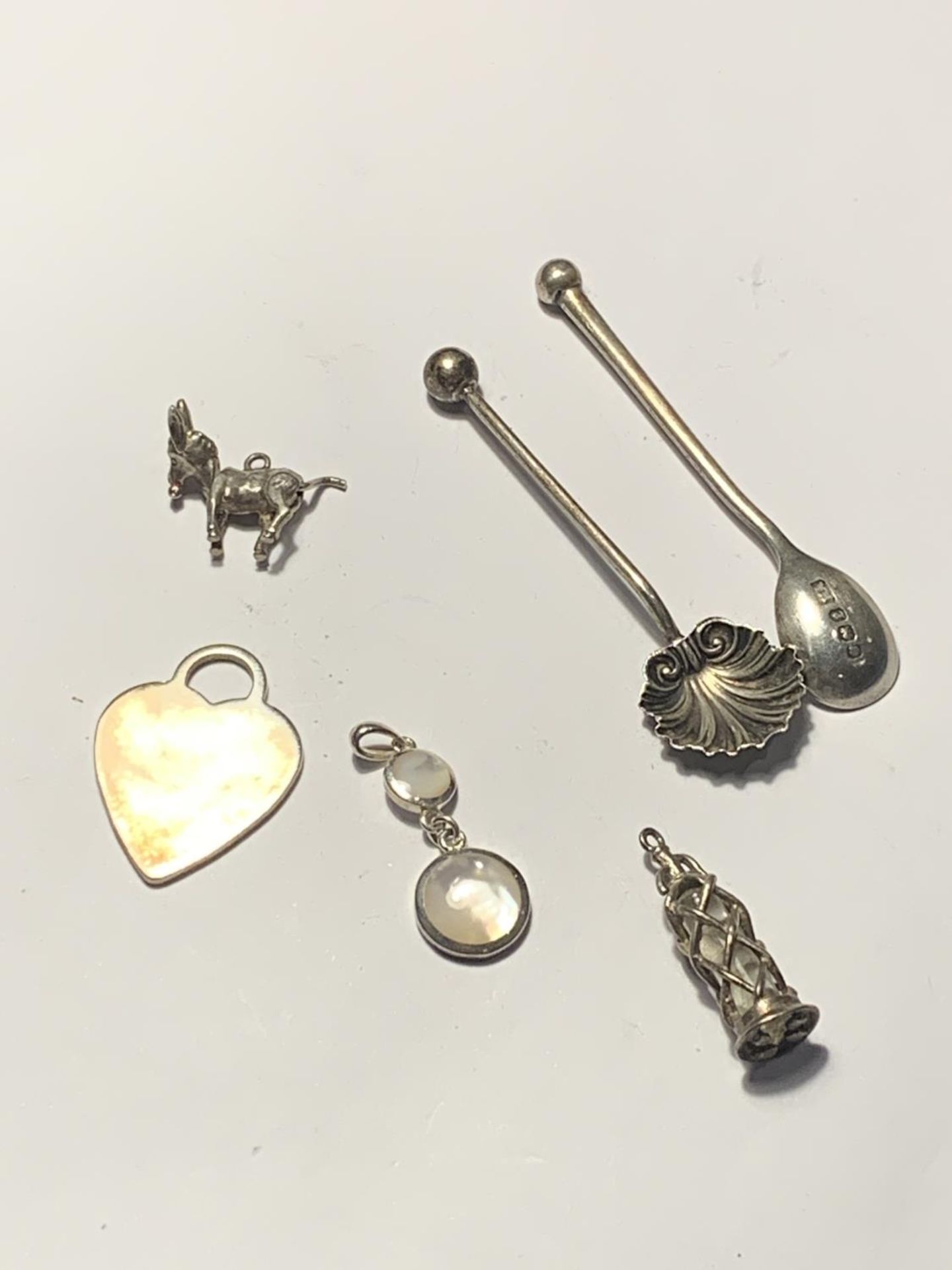 VARIOUS ITEMS TO INCLUDE A DONKEY CHARM, SILVER SPOONS ETC