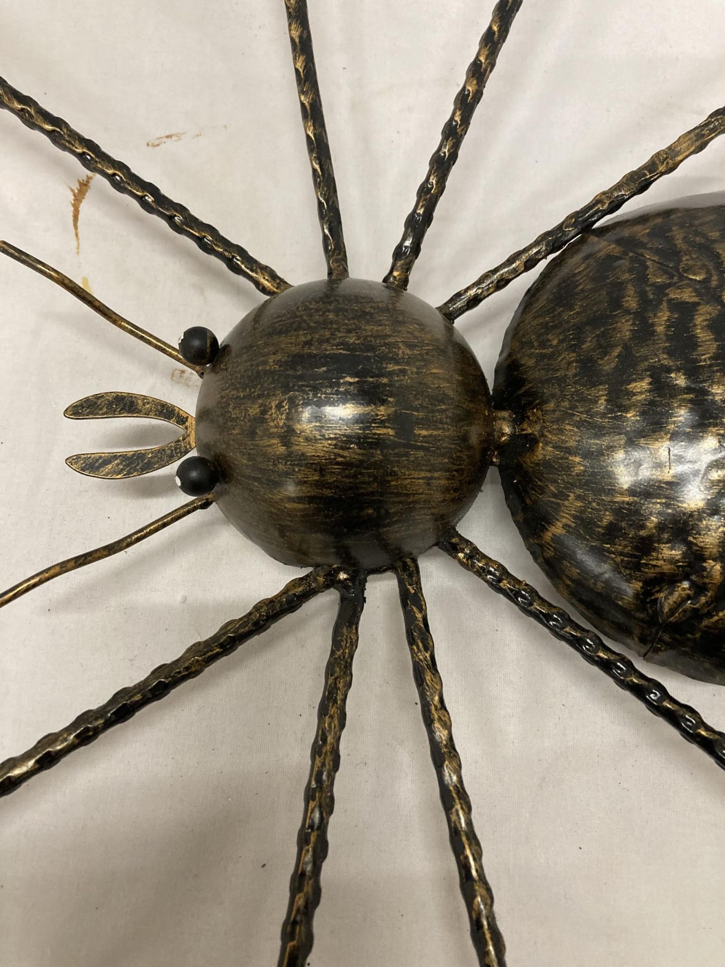 A LARGE METAL SPIDER - Image 2 of 2