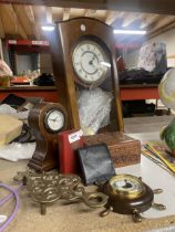 A MIXED LOT TO INCLUDE SPECTRUM CLOCK, EDWARDIAN INLAID BEDROOM CLOCK, CARVED WOODEN BOX ETC