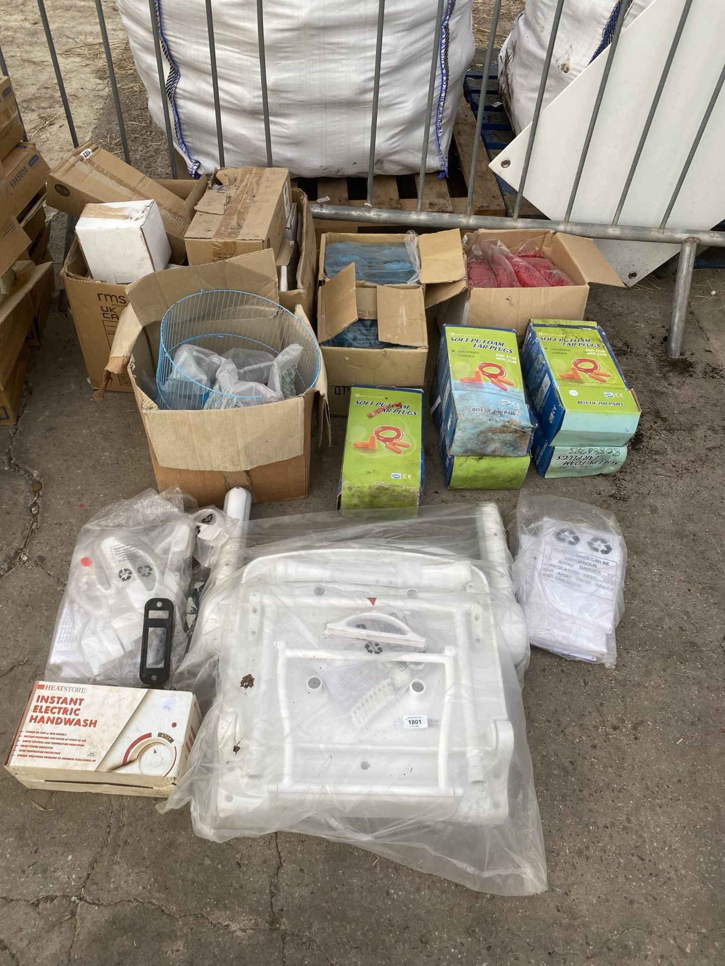 A LARGE QUANTITY OF AS NEW ITEMS TO INCLUDE PLASTIC CUTLERY AND EAR PLUGS ETC