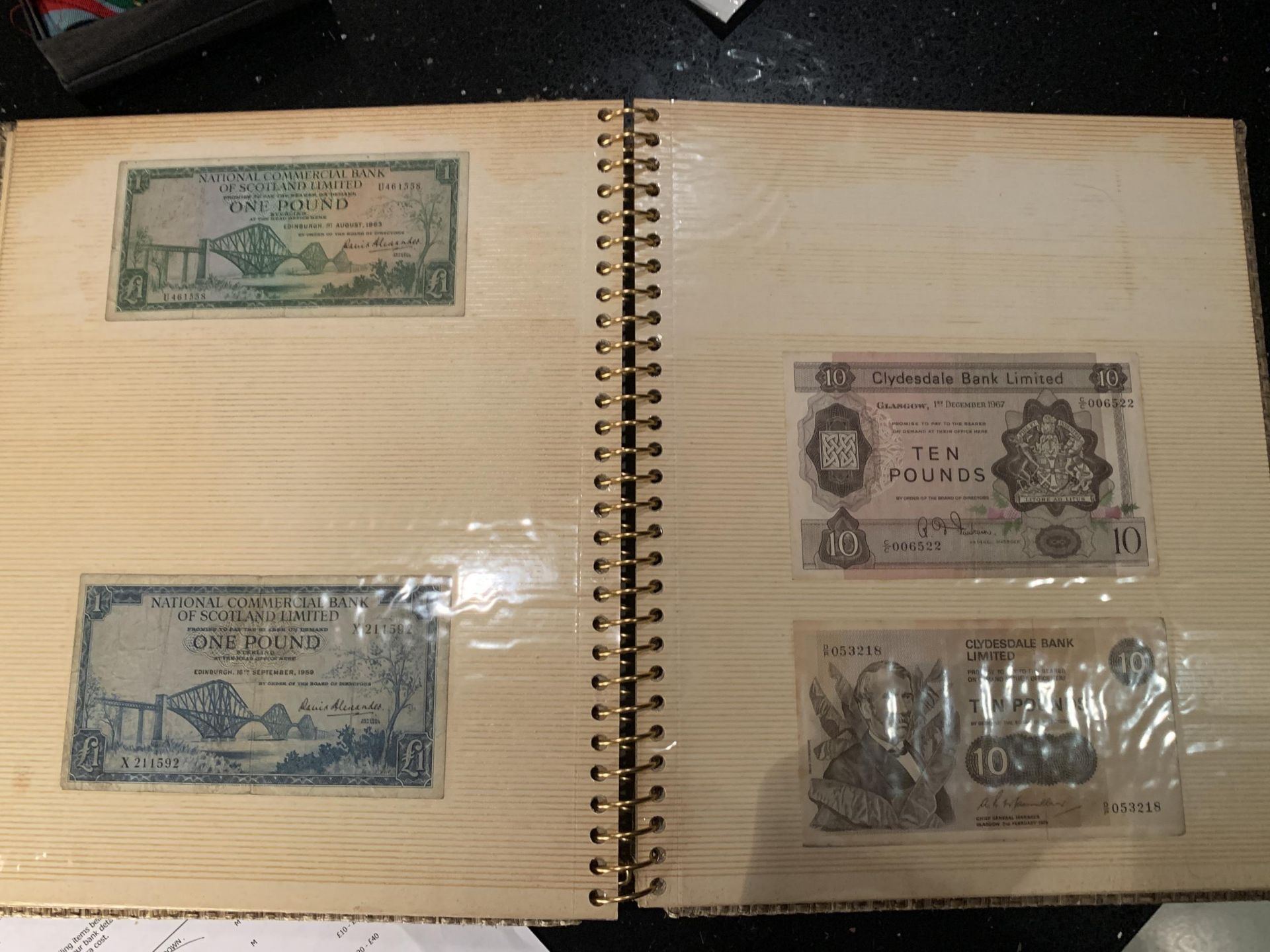 BINDER OF BANKNOTES TO INCLUDE : GERMANY 1970 5DM , AUSTRIA 1962 20SCH , 1970 50 SCH , PORTUGAL 1964 - Image 3 of 5