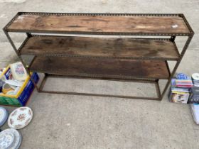 A WOODEN AND METAL THREE TIER WORKSHOP SHELVING UNIT