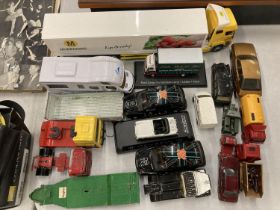 A QUANTITY OF DIE-CAST, CARS AND LORRIES, ETC TO INCLUDE CORGI