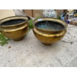 A PAIR OF VINTAGE BRASS PLANTERS