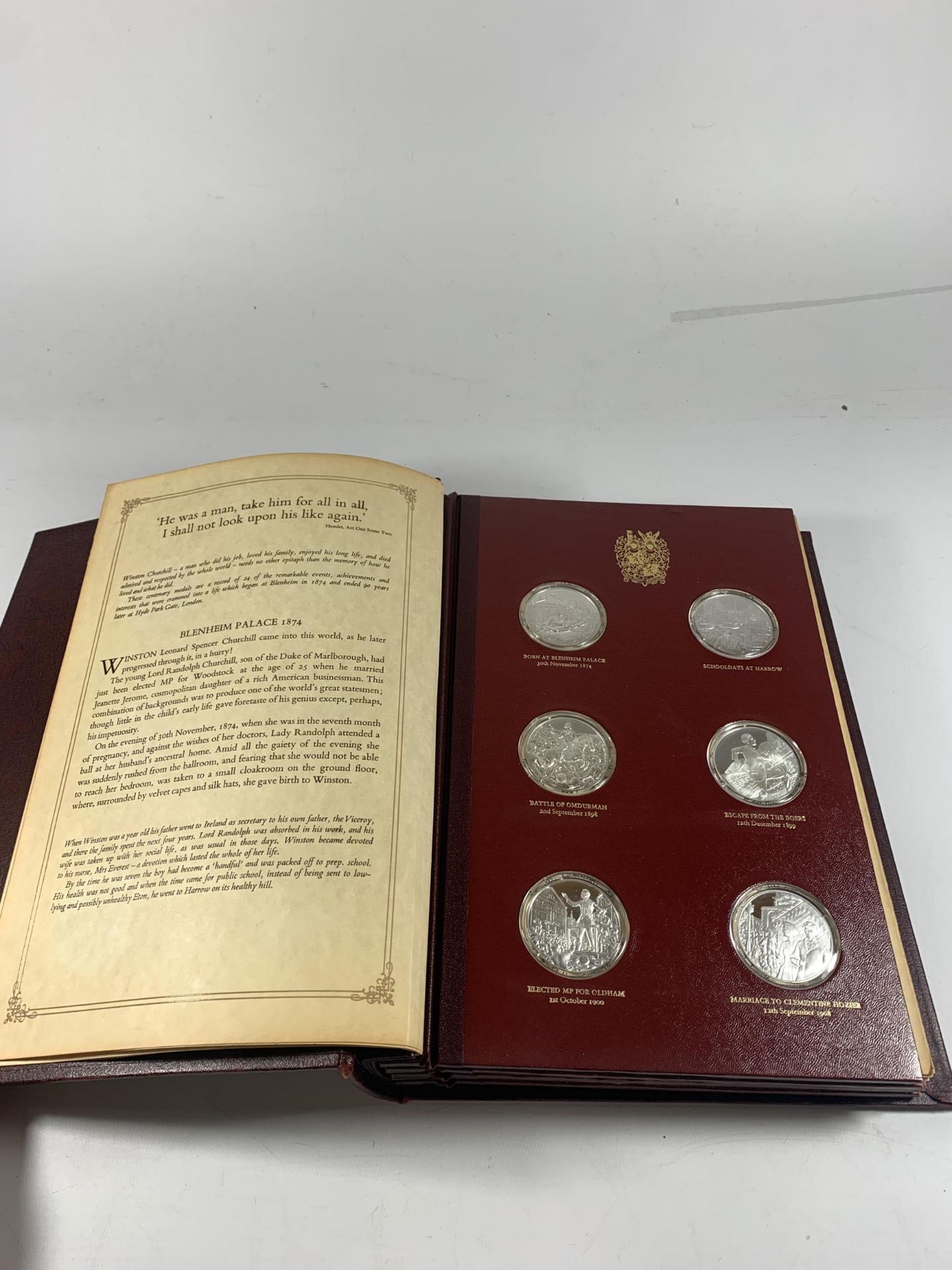 A STERLING SILVER PROOF WINSTON CHURCHILL TWENTY FOUR MEDAL SET, JOHN PINCHE WITH CERTIFICATE OF