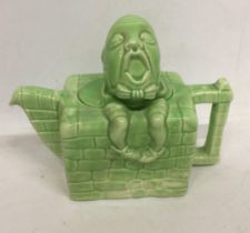 AN ART DECO 1930S HUMPTY DUMPTY TEAPOT, UNMARKED BUT LIKELY LINGARD AND GREEN, REG MARK TO BASE