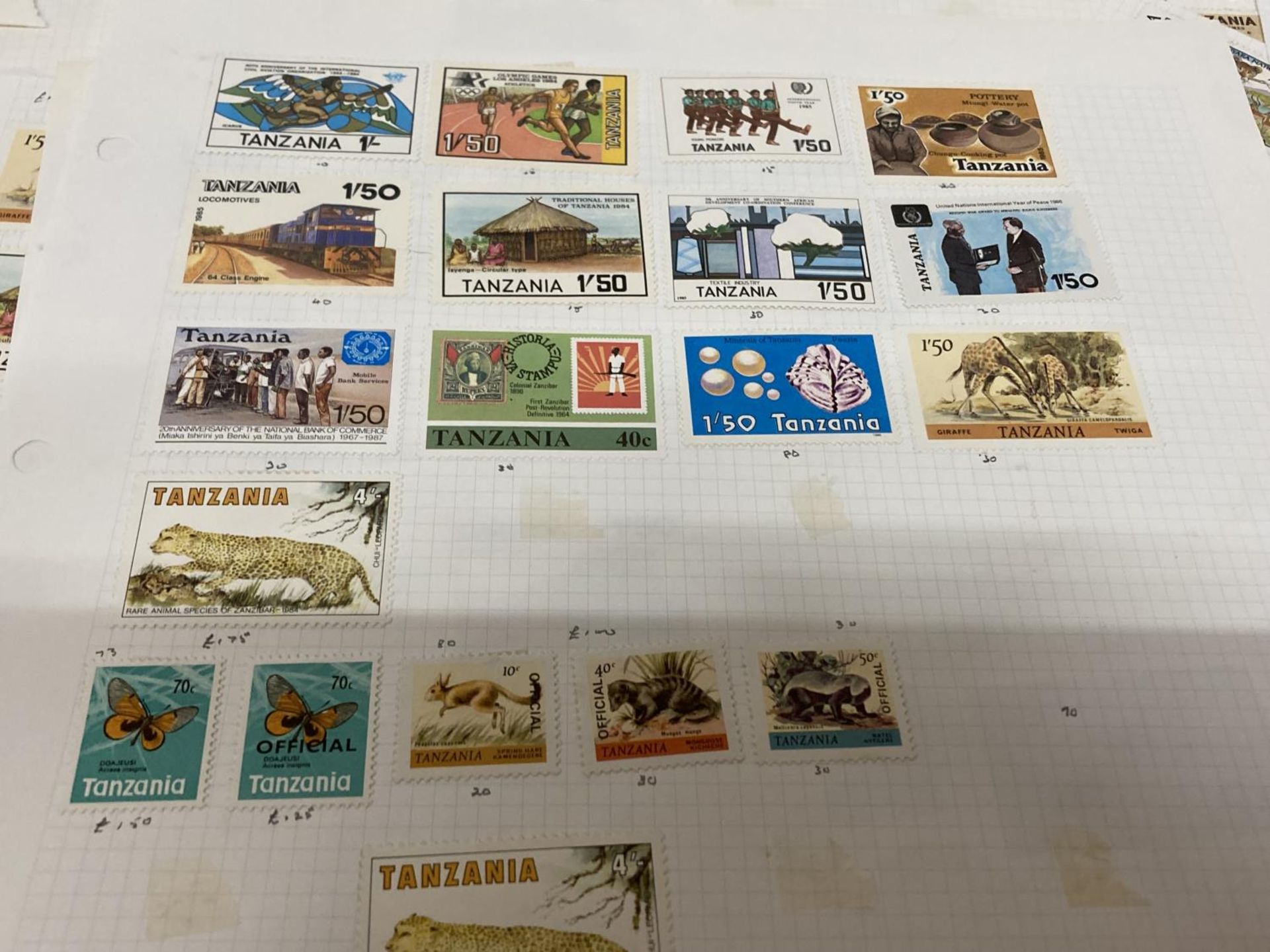 TEN PLUS SHEETS CONTAINING STAMPS FROM TANZANIA - Bild 4 aus 6
