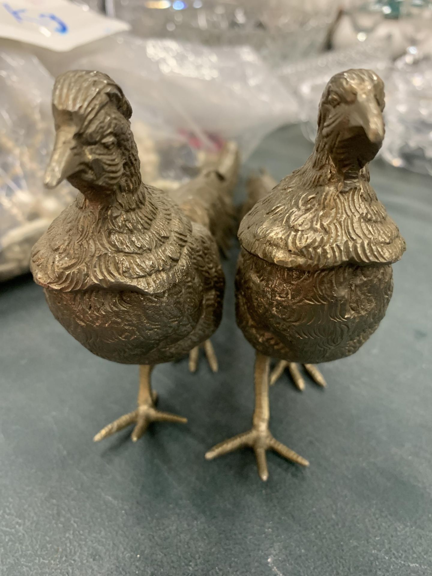 A PAIR OF BRASS PHEASANTS - Image 3 of 3