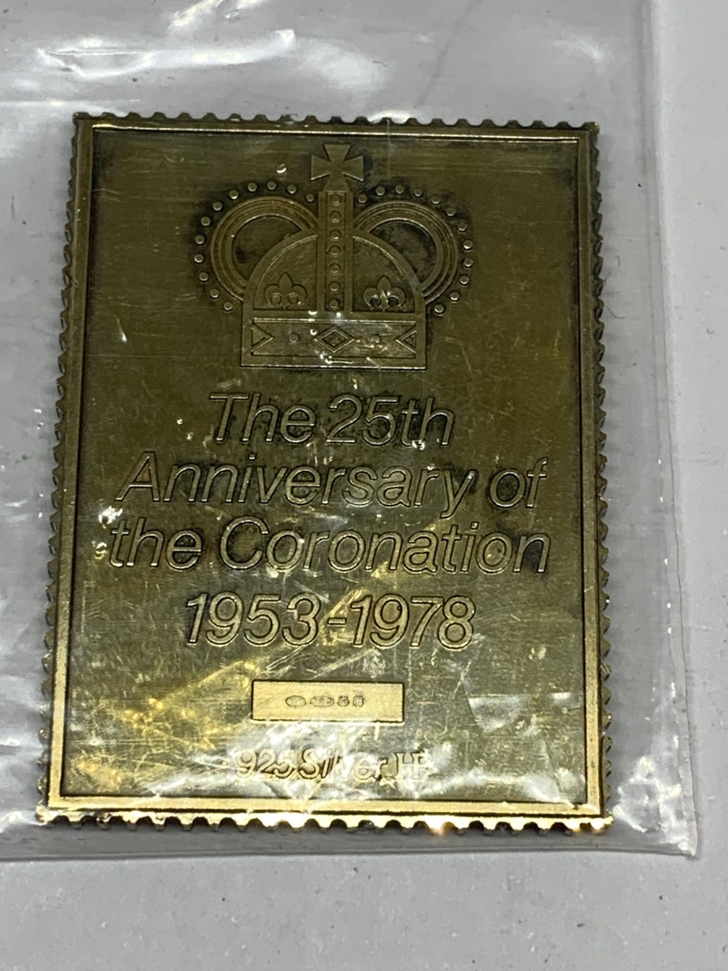 A SILVER GILT 9P STAMP INGOT - Image 2 of 2