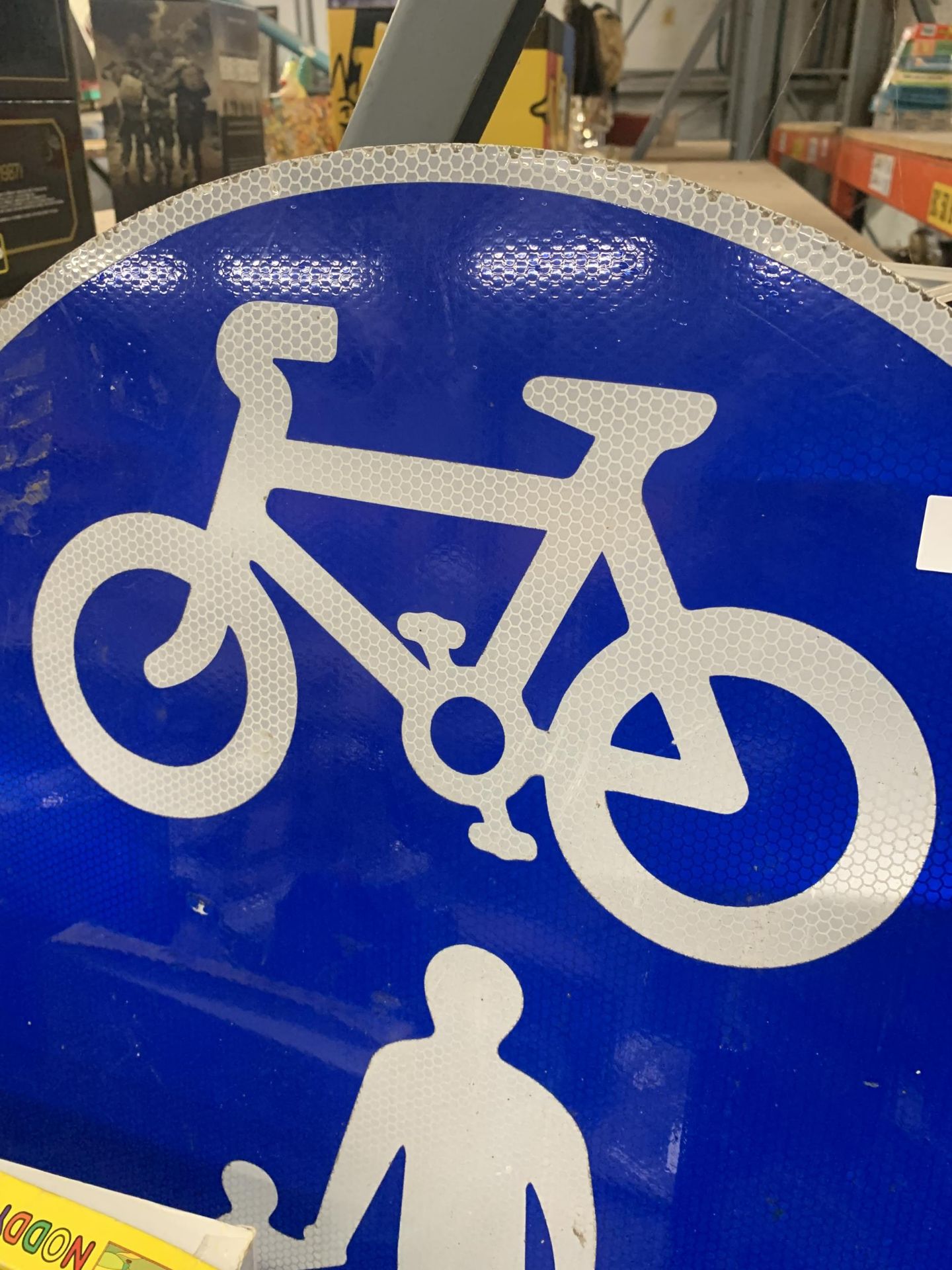 A CYCLING TRAFFIC SIGN - Image 4 of 5