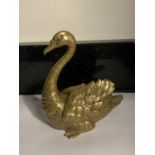 A GERMAN BRASS INKWELL GESCHUTZTN 1101 IN THE STYLE OF A SWAN