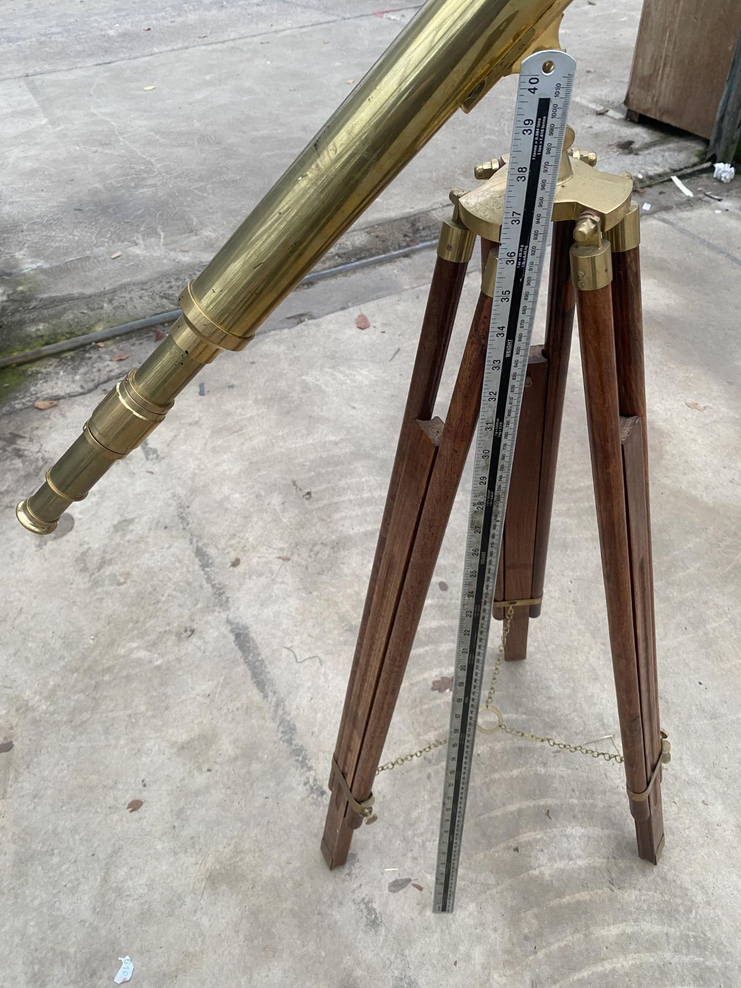 A VINTAGE BRASS TELESCOPE WITH WOODEN TRIPOD STAND - Image 3 of 5