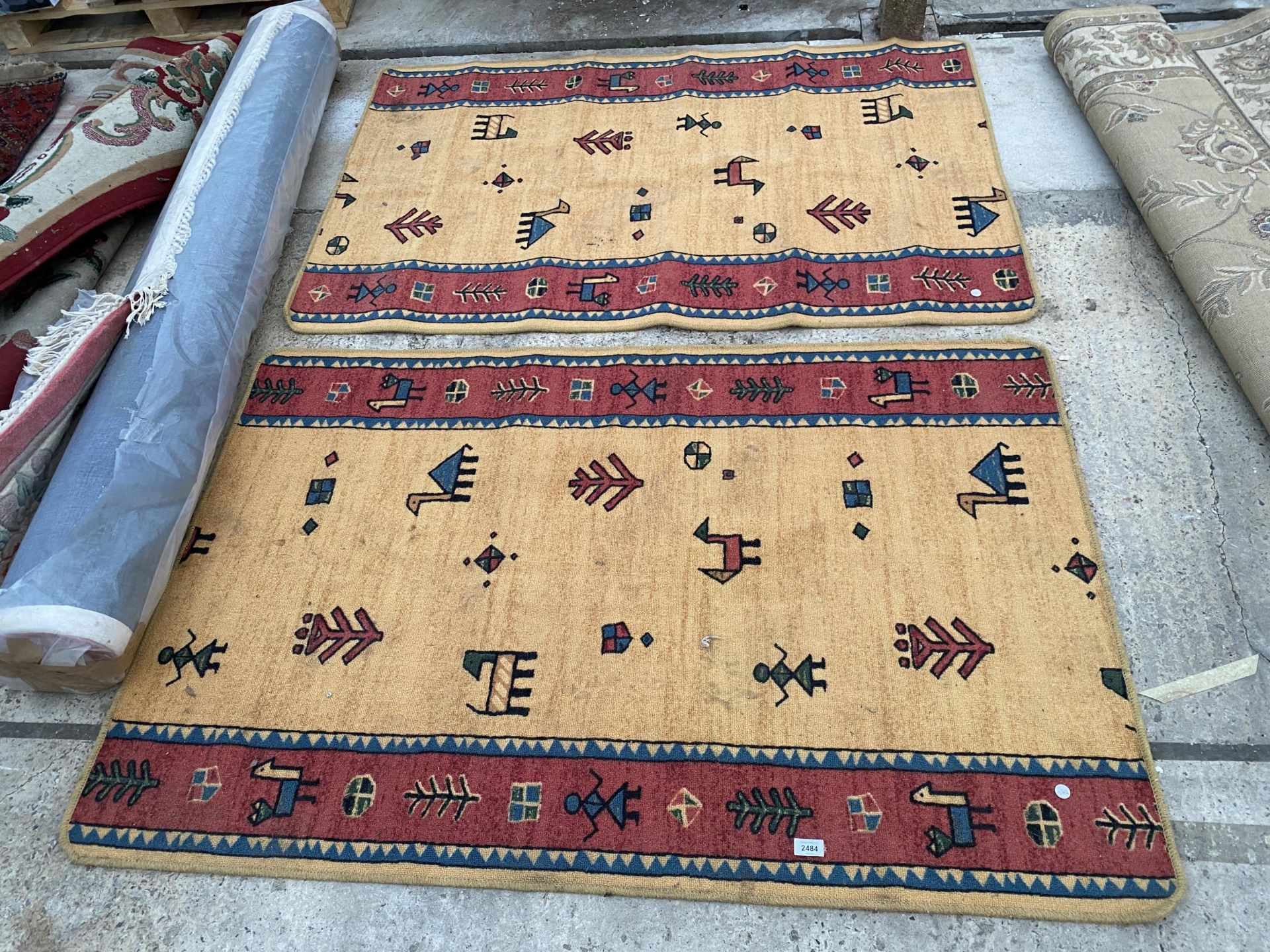 A PAIR OF MODERN PATTERNED RUGS