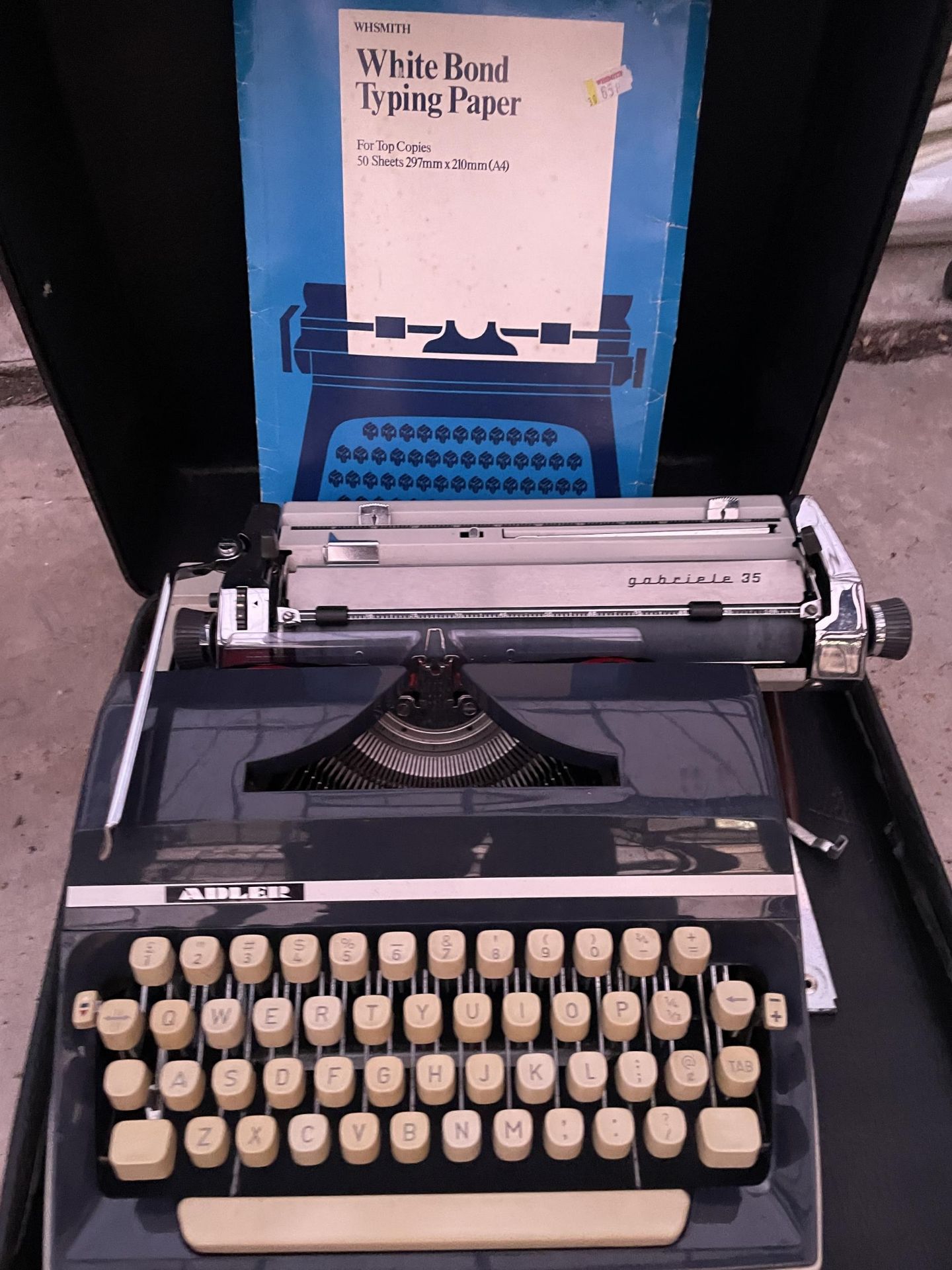 A RETRO ADLER GABRIELE 35 TYPE WRITER WITH CARRY CASE - Image 2 of 2