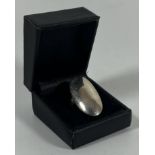 A .925 SILVER ABSTRACT RING, BOXED