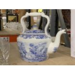 A LARGE SPODE BLUE & WHITE KETTLE FROM THE SIGNATURE COLLECTION "RURAL SCENES" A/F