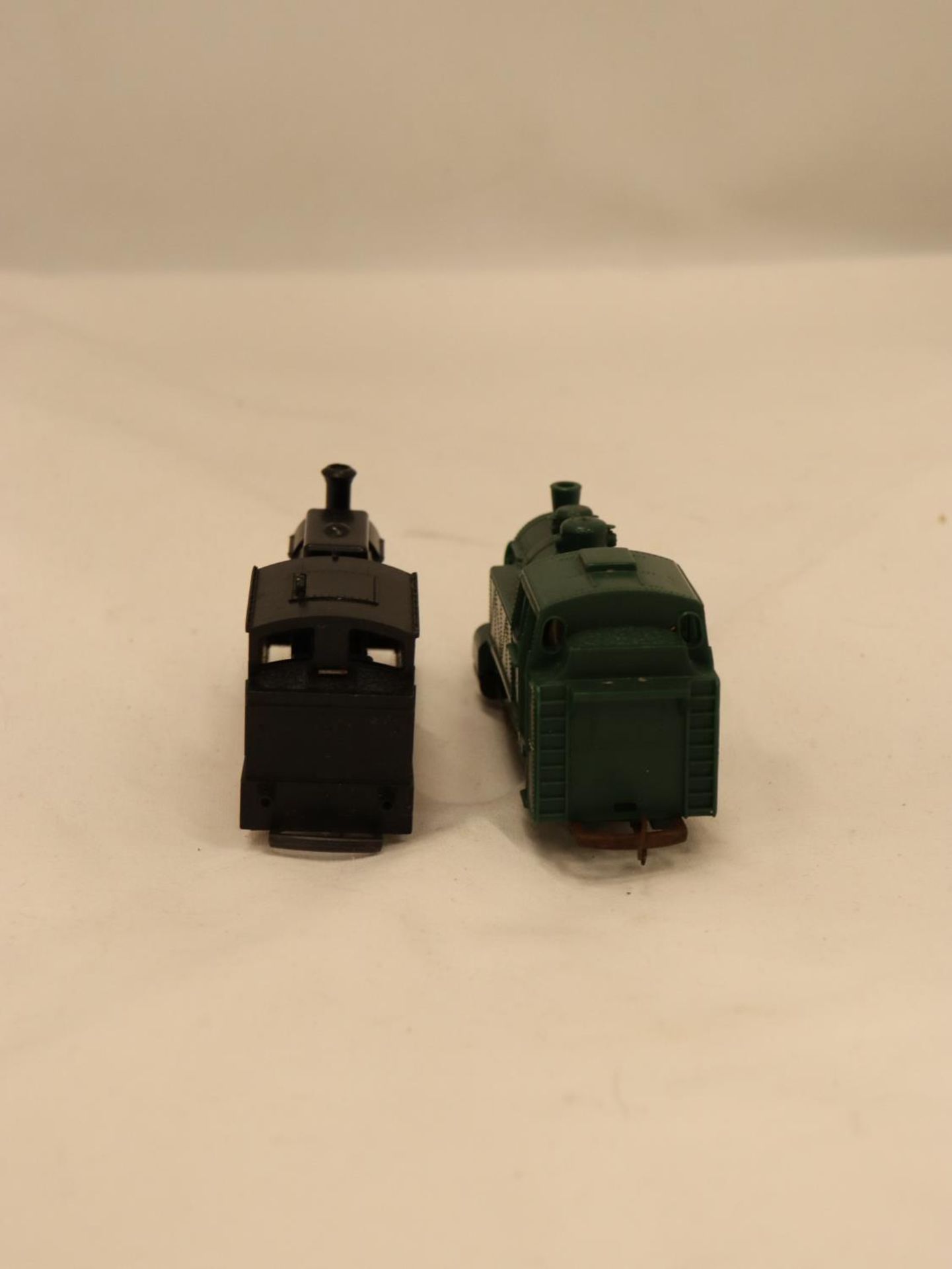 TWO TOY TRI-ANG TRAINS - Image 3 of 4