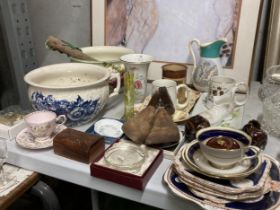 A MIXED LOT OF COLLECTABLES TO INCLUDE WASHBOWLS, VINTAGE SHOE STRETCHER, TUSCAN CHINA, WEDGWOOD,