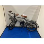 A METAL AND WOOD MODEL OF A DELIVERY BIKE, HEIGHT 20CM, LENGTH 38CM