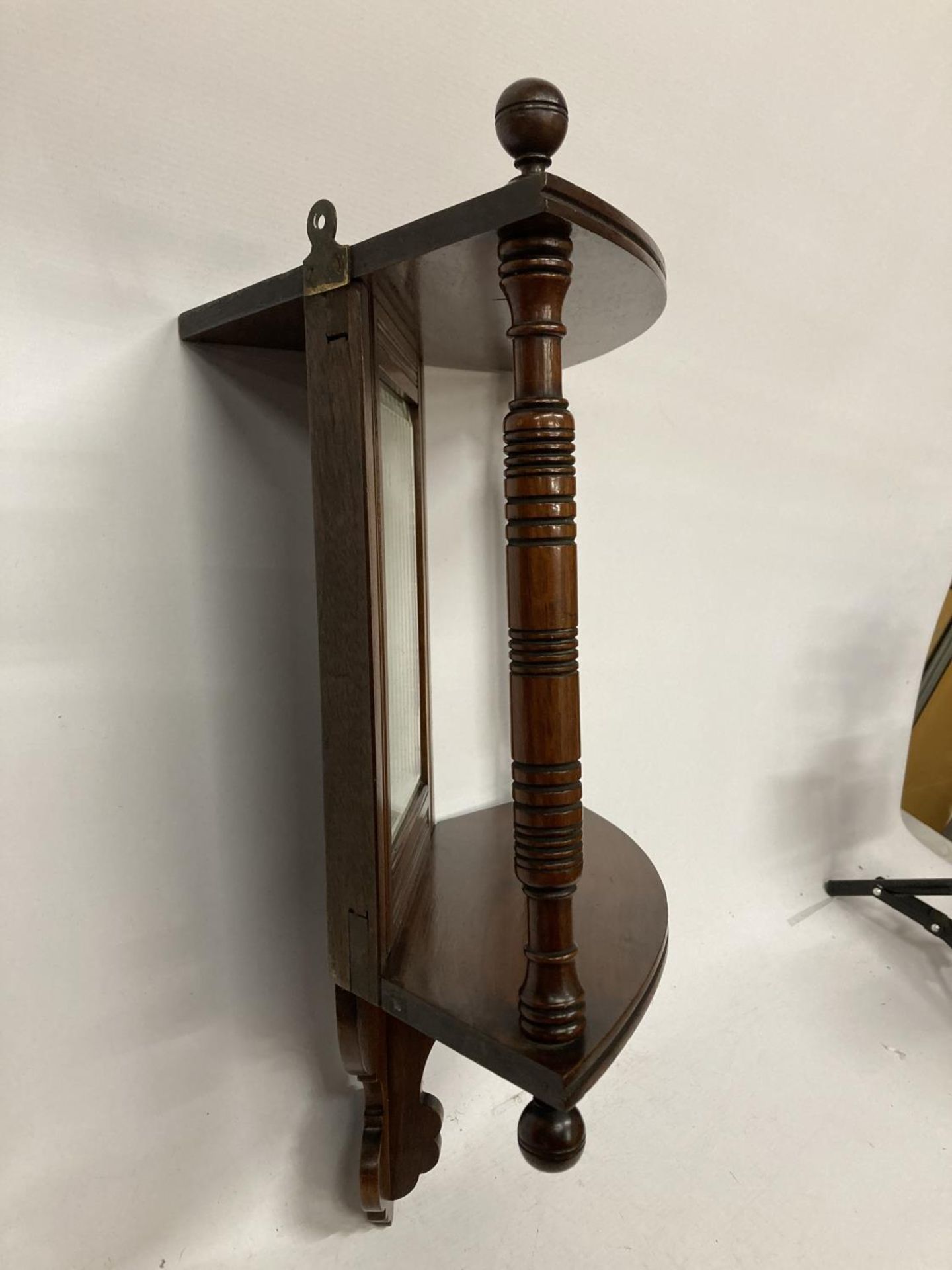 A MAHOGANY EDWARDIAN CORNER MIRROR WITH TWO COLUMS AND SHELF APPROX 18' TALL - Image 3 of 3