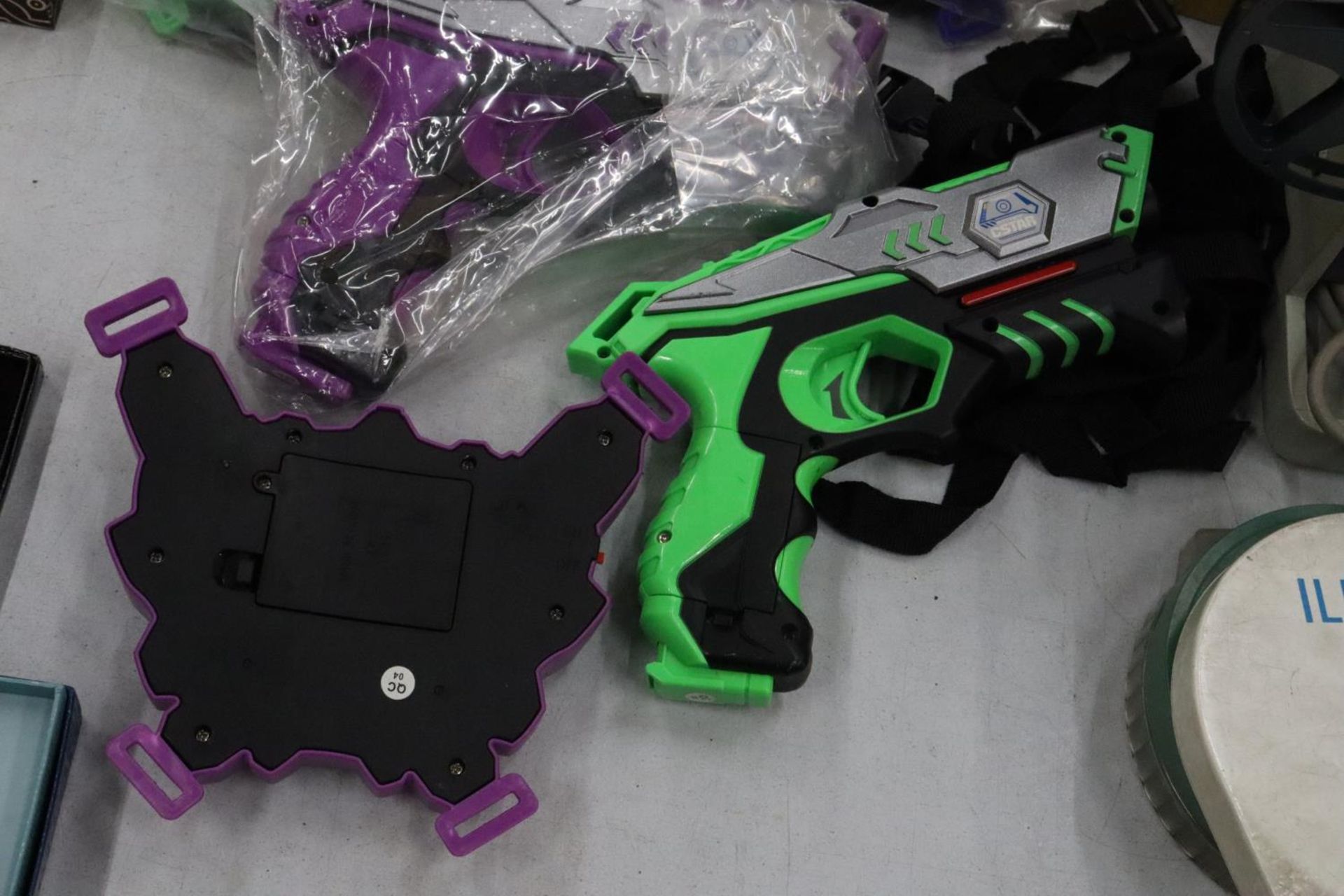 A QUANTITY OF CSTAR GUNS AND LASER TAGS - Image 7 of 8