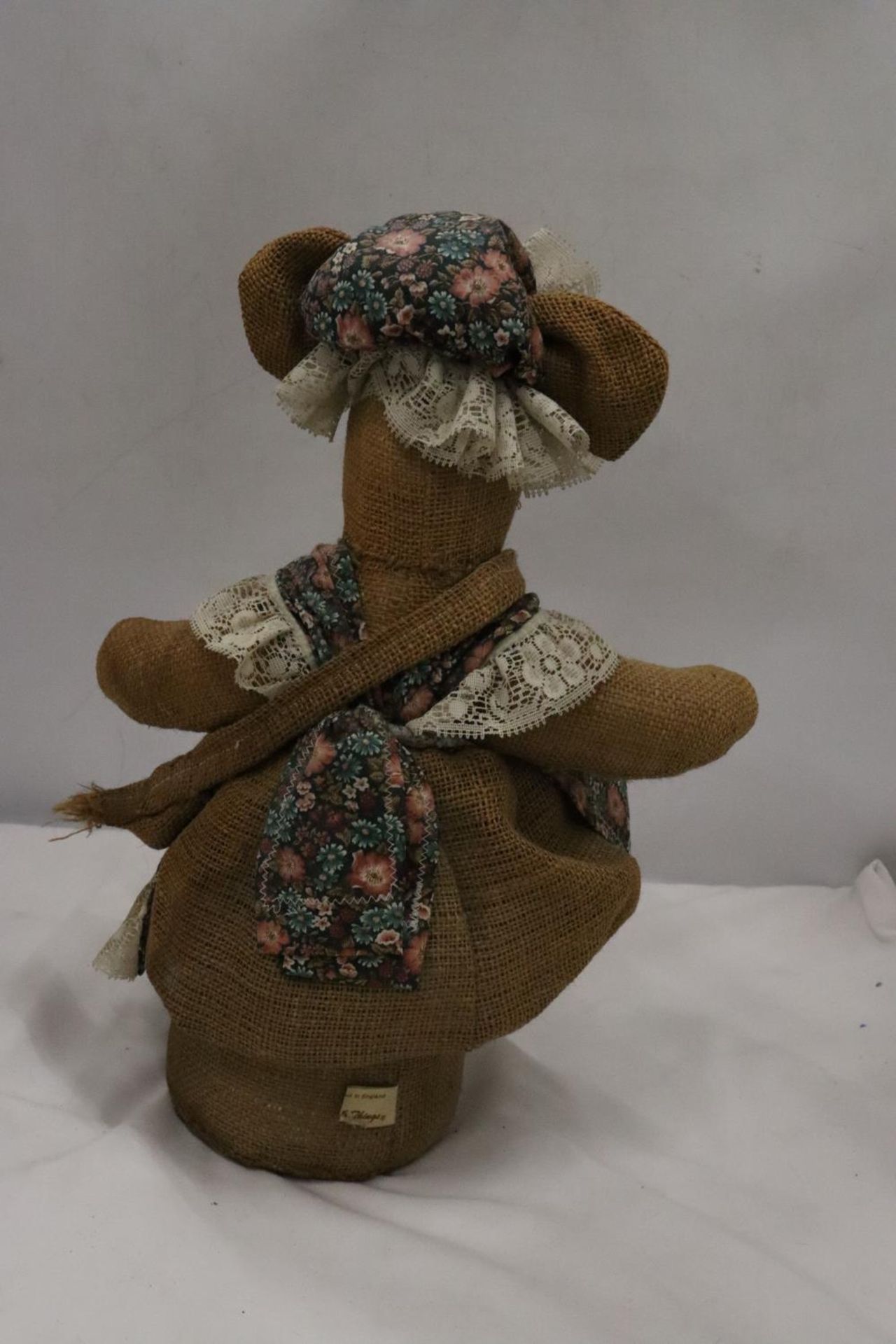 A LARGE HANDCRAFTED MICE AND THINGS DOORSTOP - APPROX 40CM - Image 3 of 3