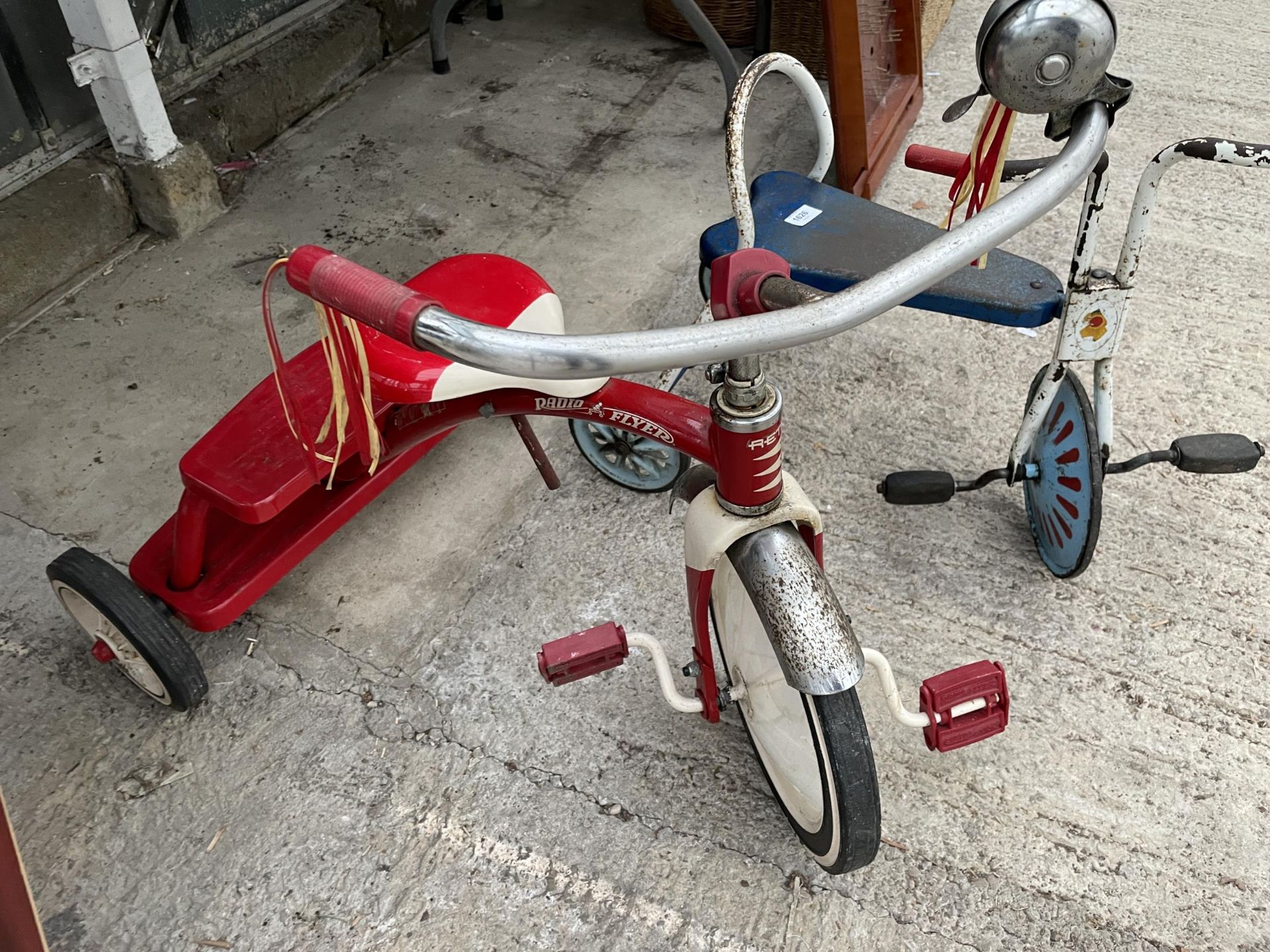 TWO VINTAGE METAL CHILDRENS TRIKES - Image 3 of 5