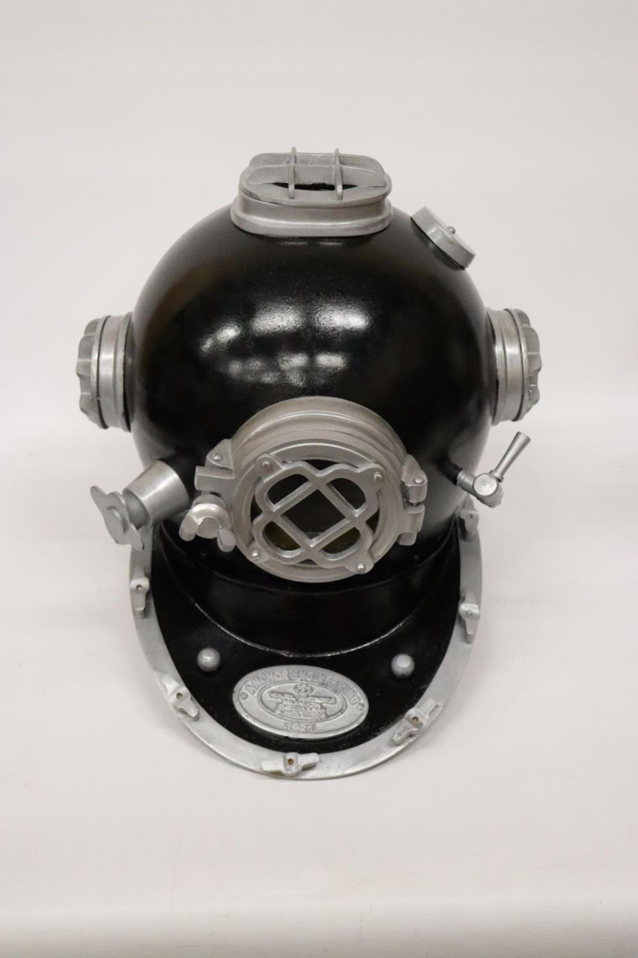 A LARGE CAST REPLICA DIVERS HELMET, HEIGHT APPROX 40CM - Image 2 of 6