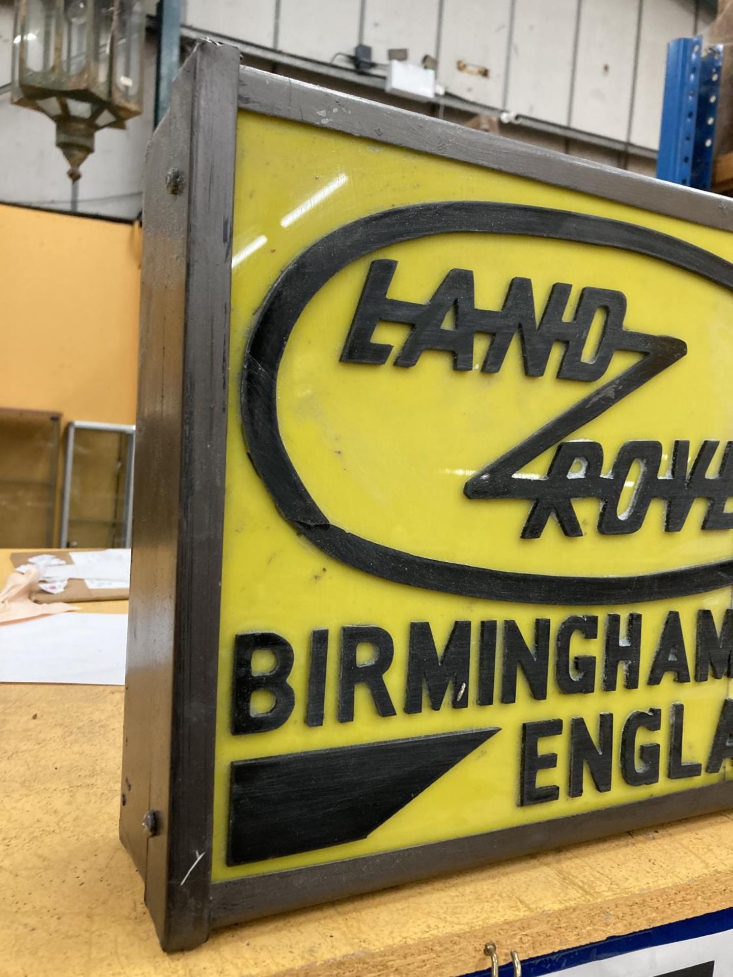 A LAND ROVER BIRMINGHAM ENGLAND ILLUMINATED LIGHT BOX SIGN - Image 2 of 2