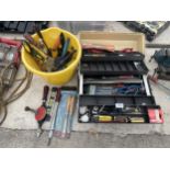 A COLLECTION OF VARIOUS HAND TOOLS TO INCLUDE A TOOLBOX AND CONTENTS, G-CLAMP, CHISELS, ETC