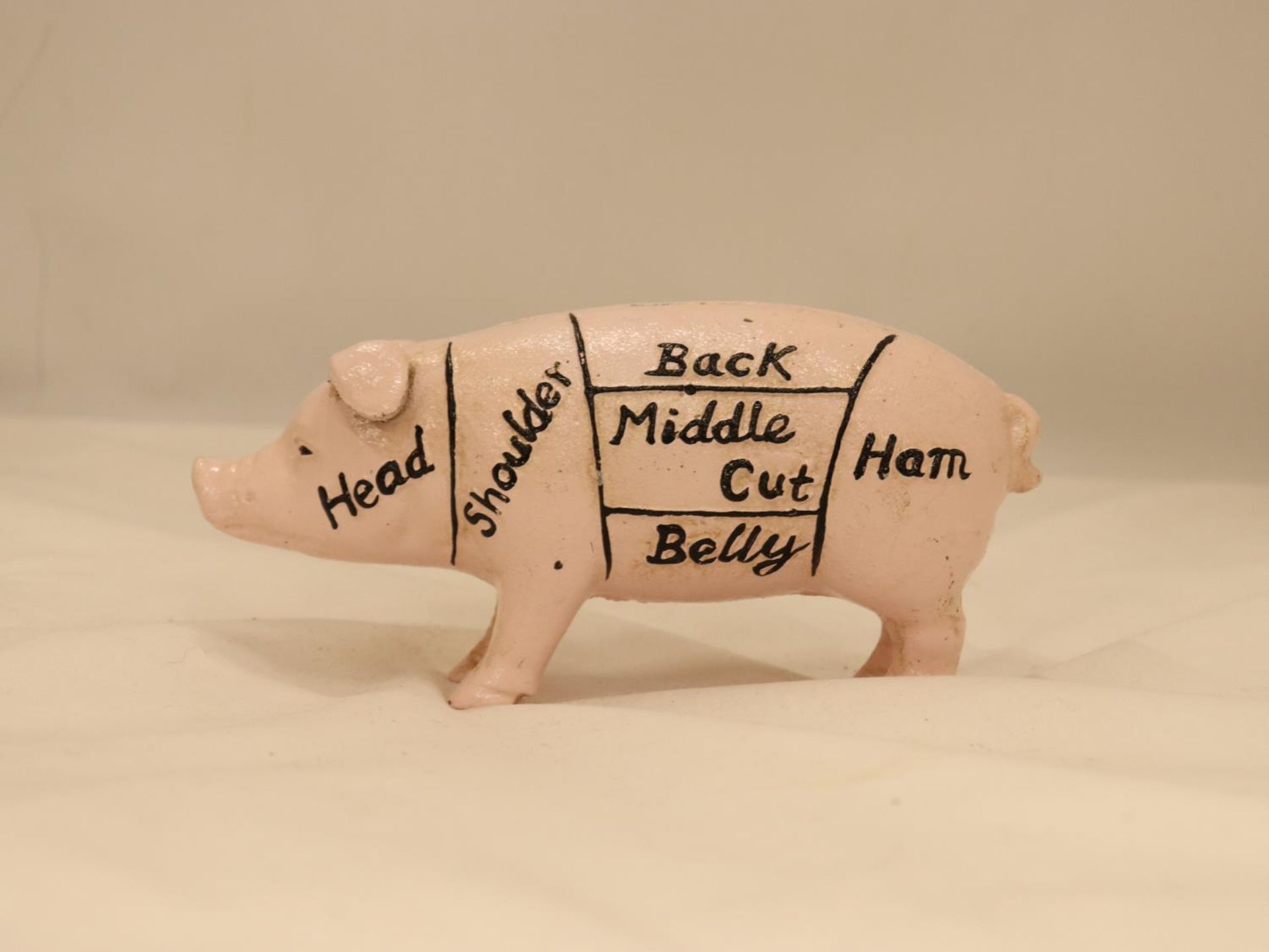A HEAVY CAST BUTCHERS PIG MONEY BOX - Bild 3 aus 3