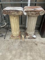 A PAIR OF DECORATIVE CARVED HARDWOOD ROMAN COLUMNS (H:92CM) ONE A/F