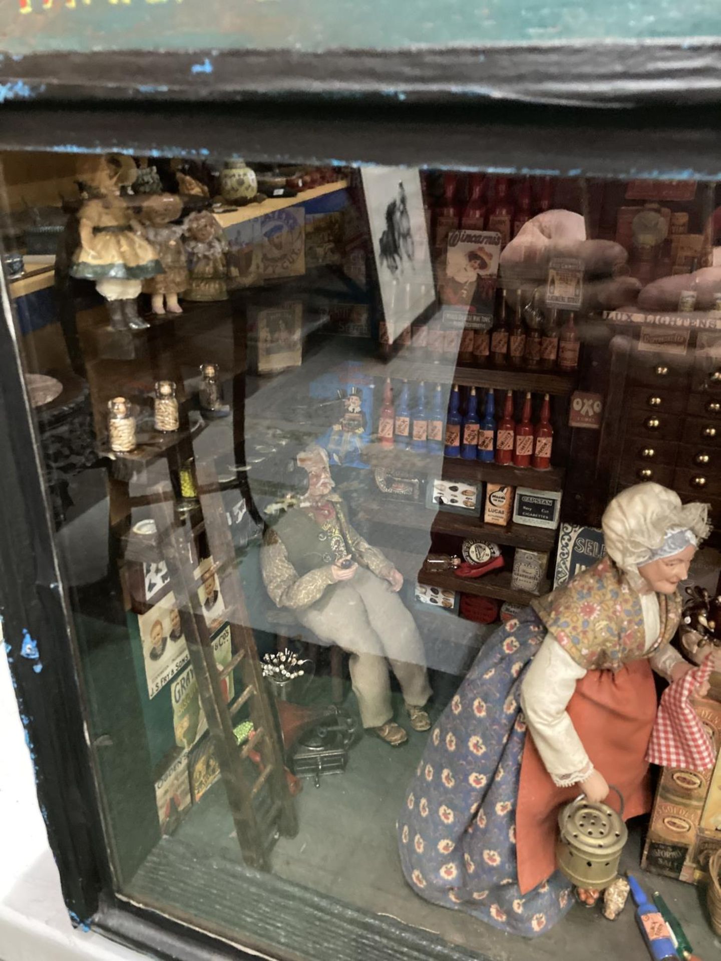 A VICTORIAN GROCERS SHOP DISPLAY CASE - Image 2 of 7