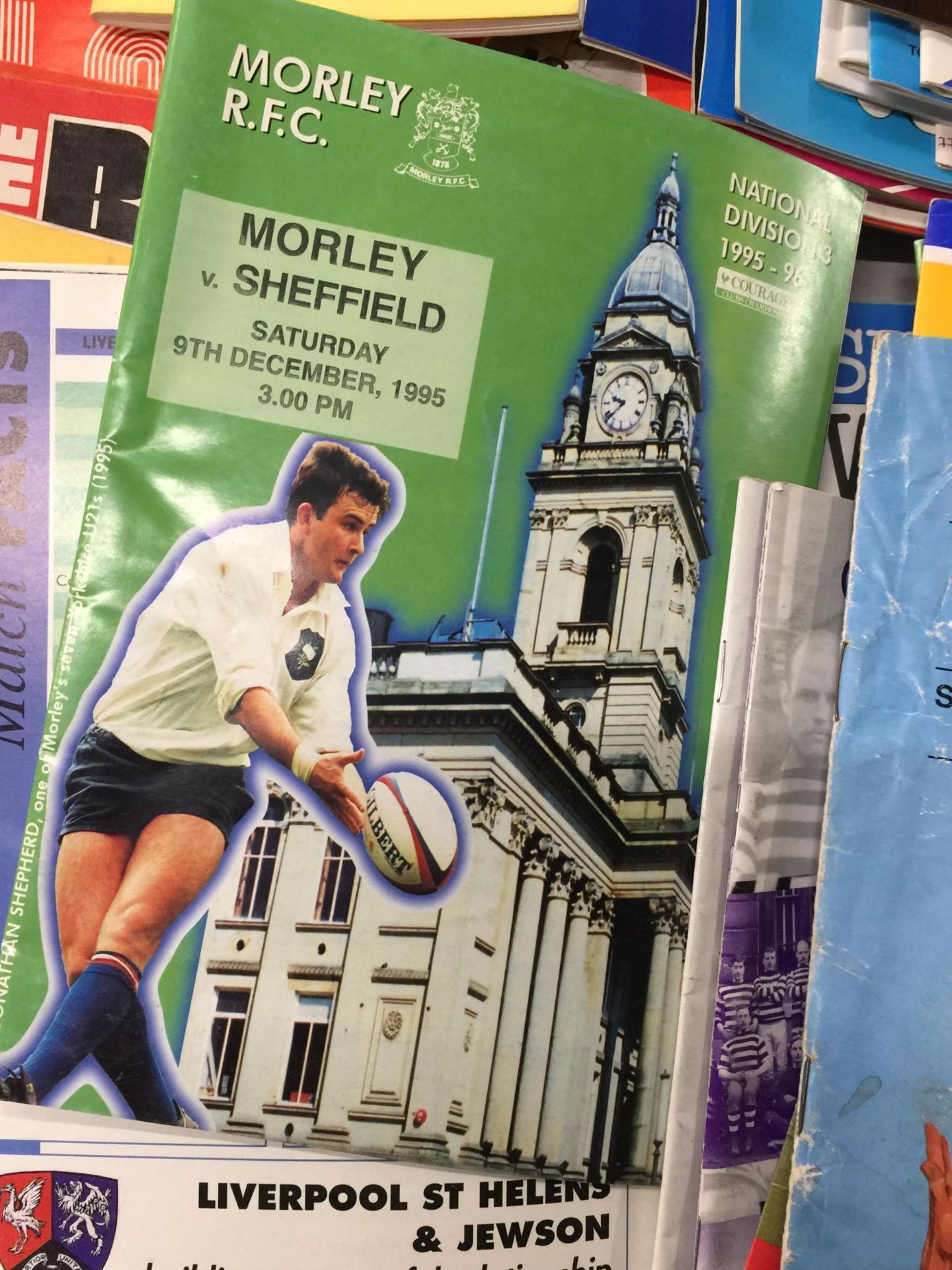 VARIOUS LOCAL AND NATIONAL TEAMS RUGBY UNION/FOOTBALL PROGRAMMES FROM 80'S AND 90'S - Image 3 of 6