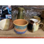 FIVE PIECES OF STUDIO POTTERY TO INCLUDE JUGS, A PLANTER AND BOWL, SOME MARKED TO THE BASE