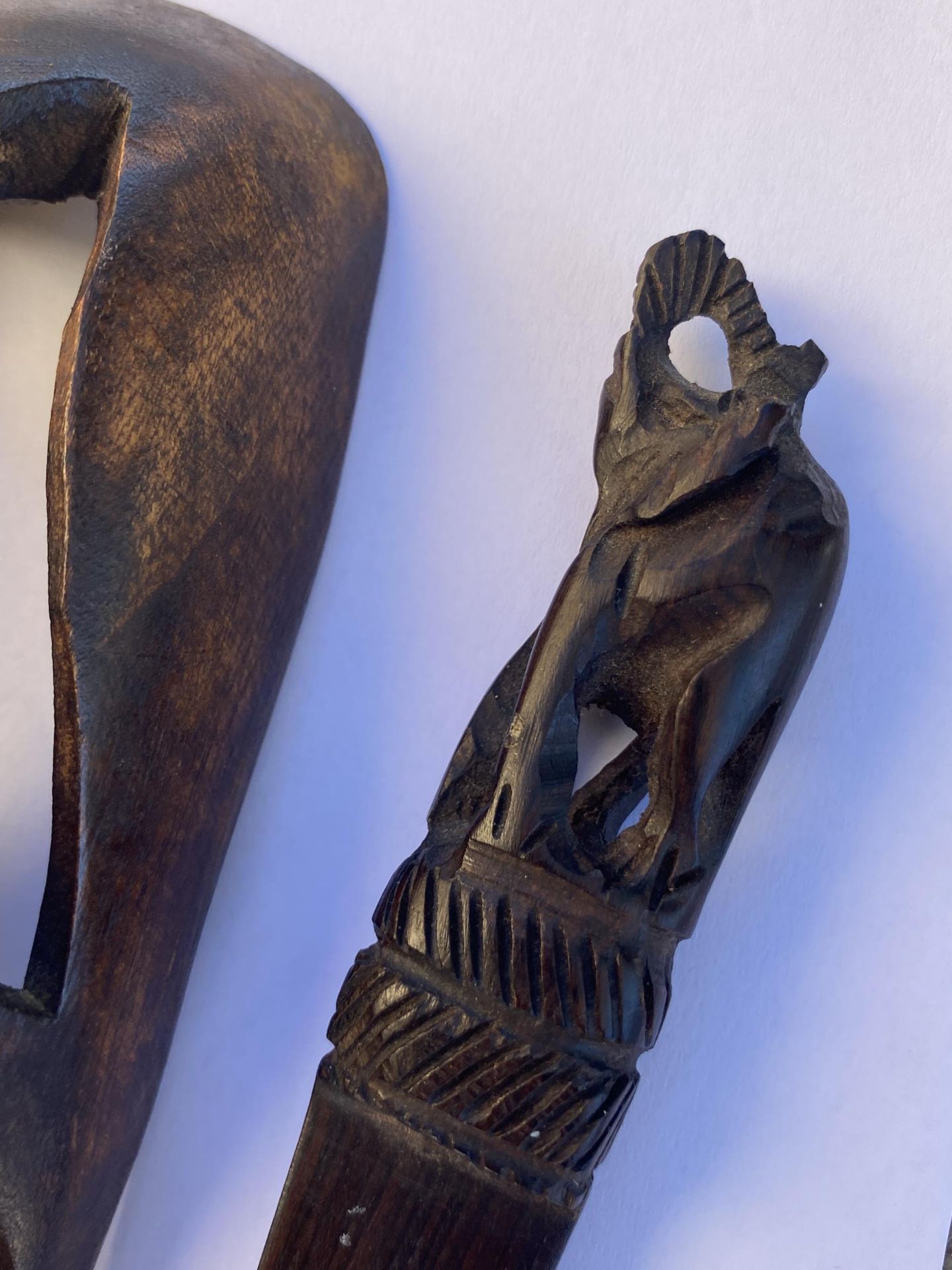 THREE AFRICAN TRIBAL ITEMS - WOODEN MASK, ELEPHANT CARVED WOODEN LETTER OPENER AND DUCK EXAMPLE, - Bild 3 aus 7