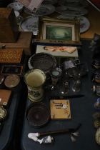 A MIXED LOT TO INCLUDE SILVER PLATED CRUETS, A GILT FRAMED PRINT, WINE COASTER, CERAMIC PIPE,