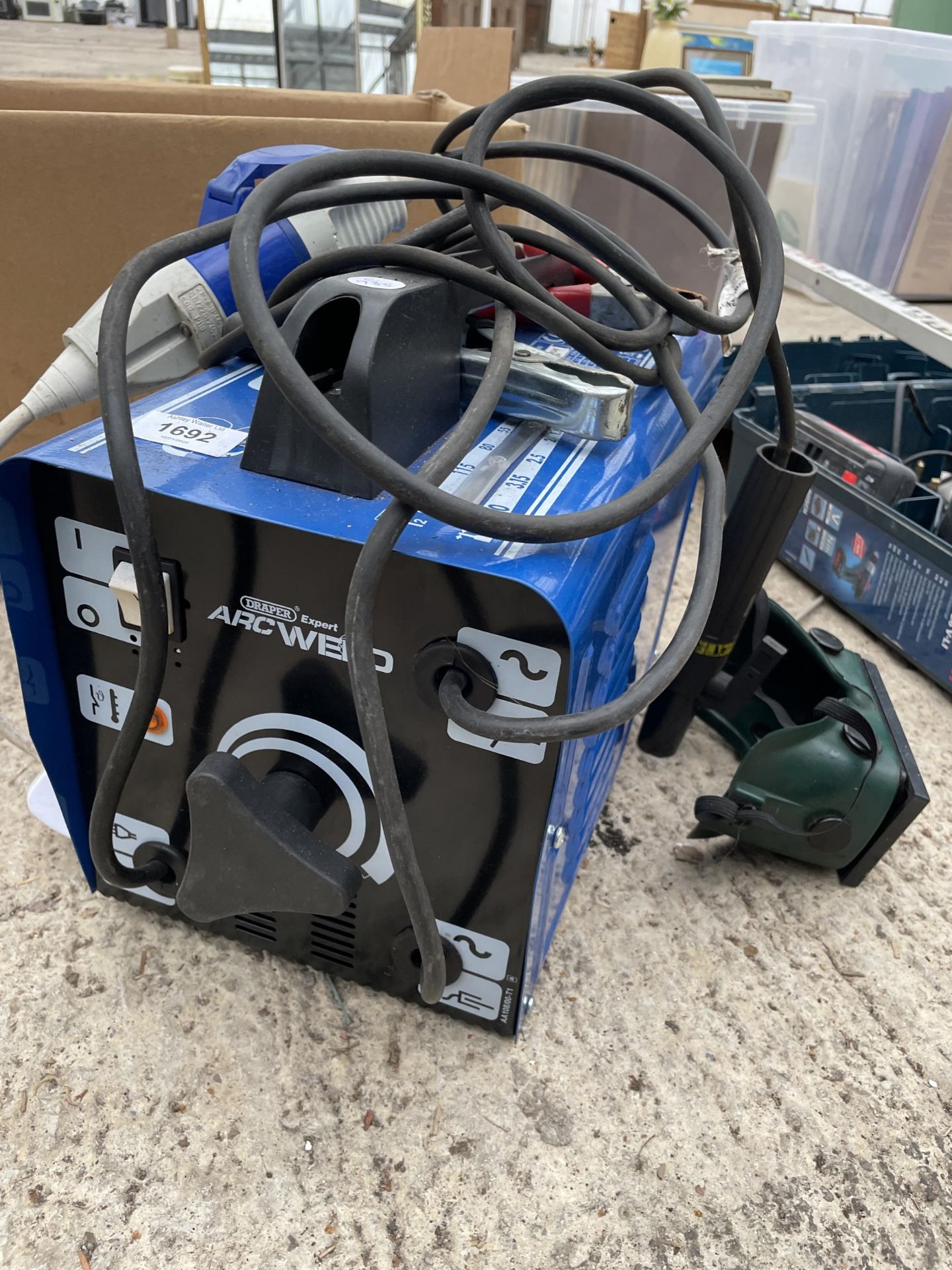 A DRAPER ARC WELDER WITH GOGGLES - Image 2 of 4