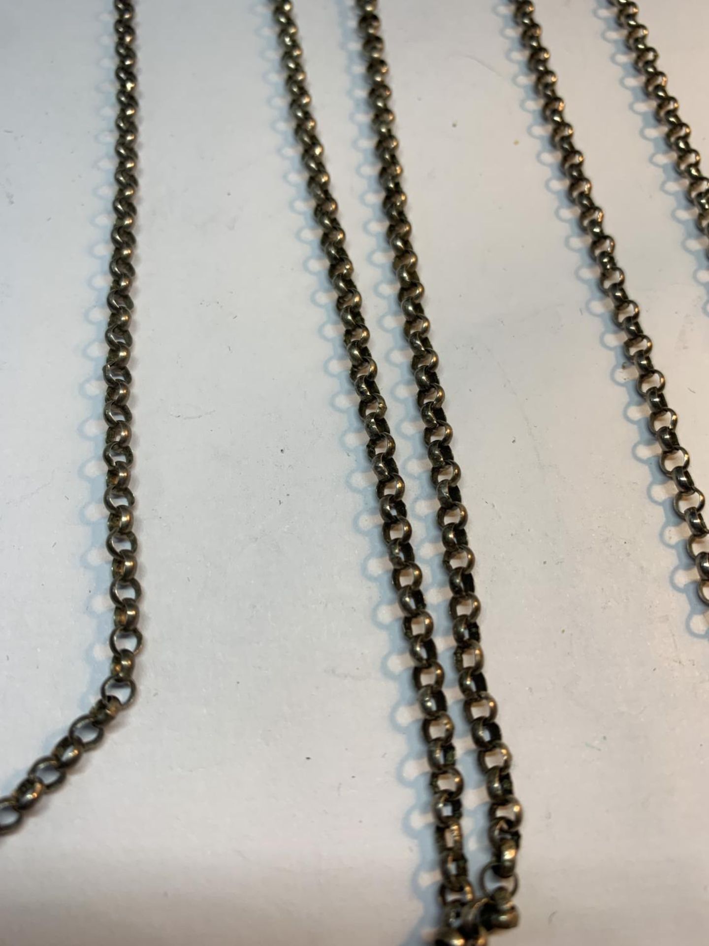 THREE SILVER BELCHER CHAIN NECKLACES - Image 3 of 4