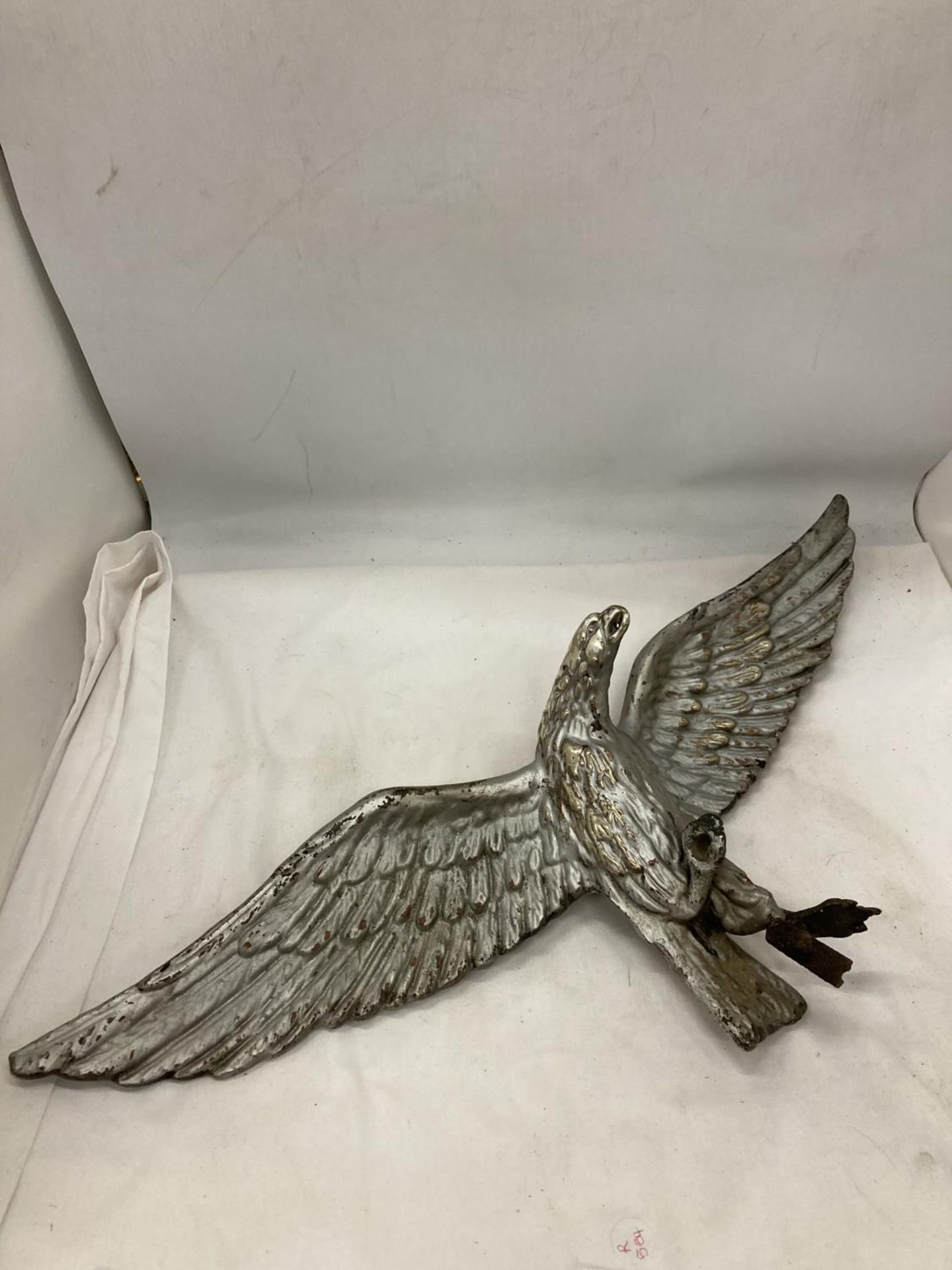 AN RAF METAL EAGLE FIGURE - Image 4 of 6